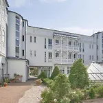 Apartment 675, Seepark